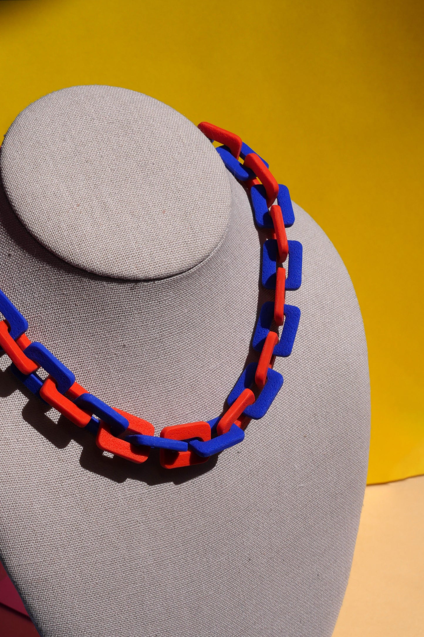 Collier chaîne - bleu & orange | Collection Doris