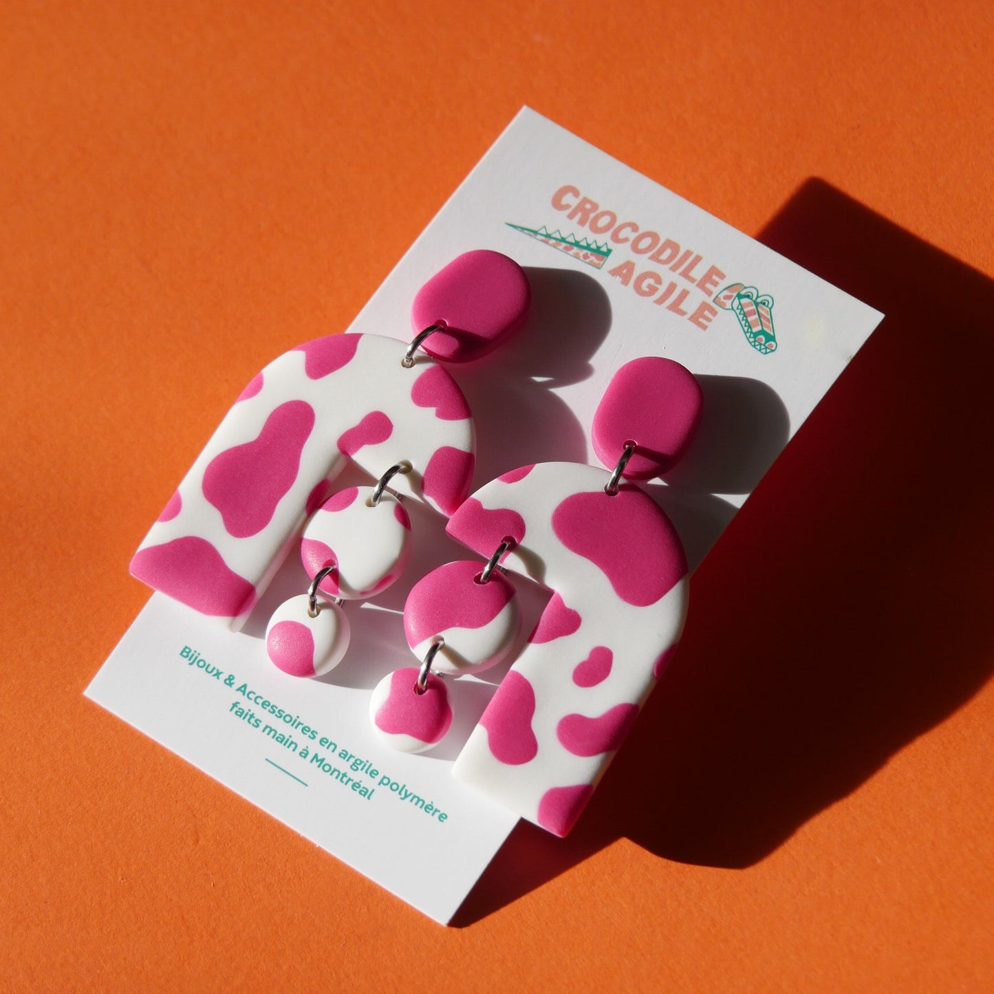 Boucles d'oreilles - tâche de vache rose | Collection Permanente