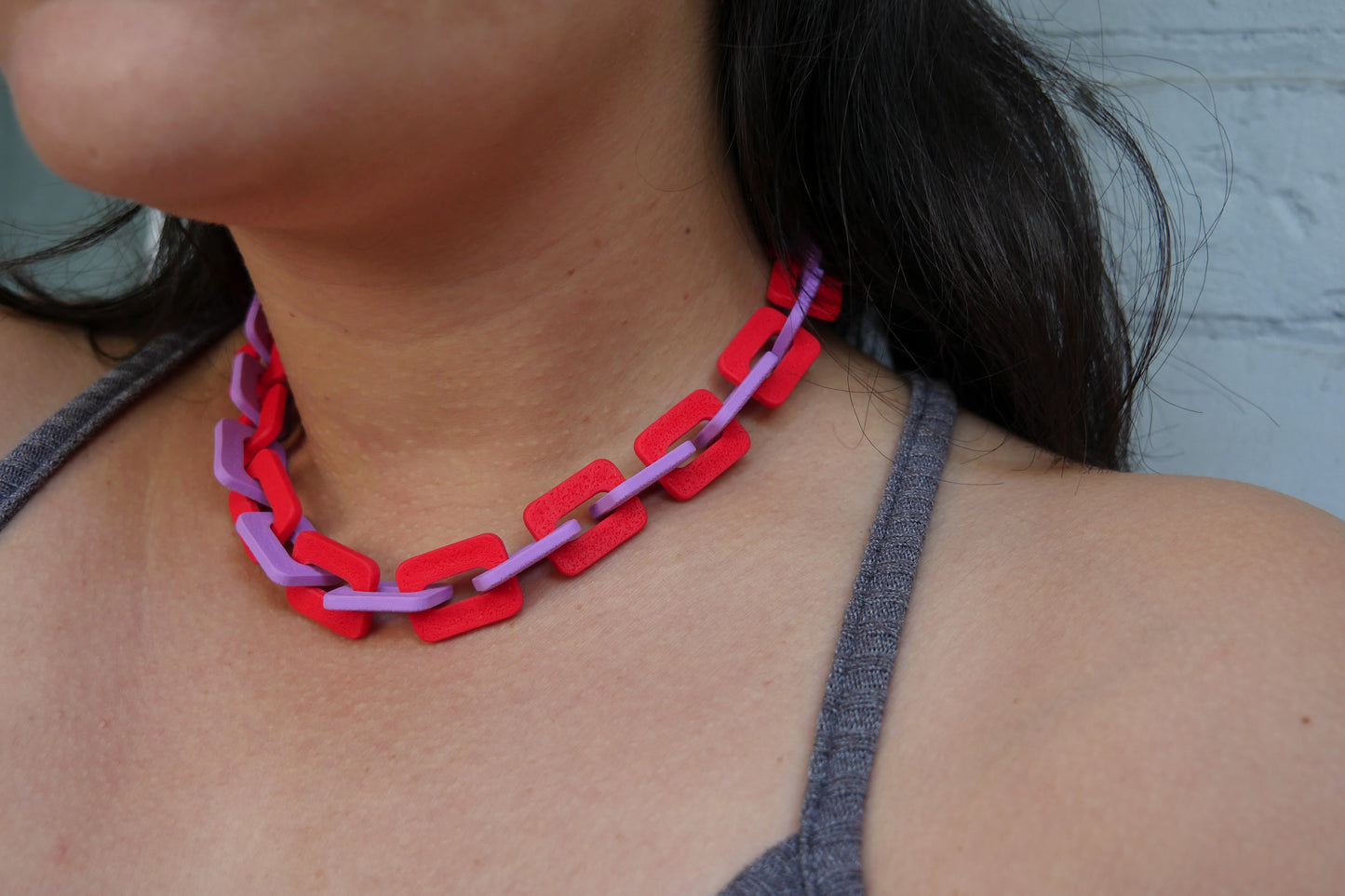 Collier chaîne - rouge & mauve | Collection Doris