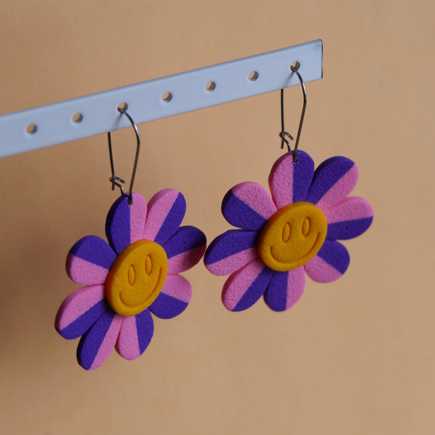 Earrings - Smiley Flowers | Unique Collection