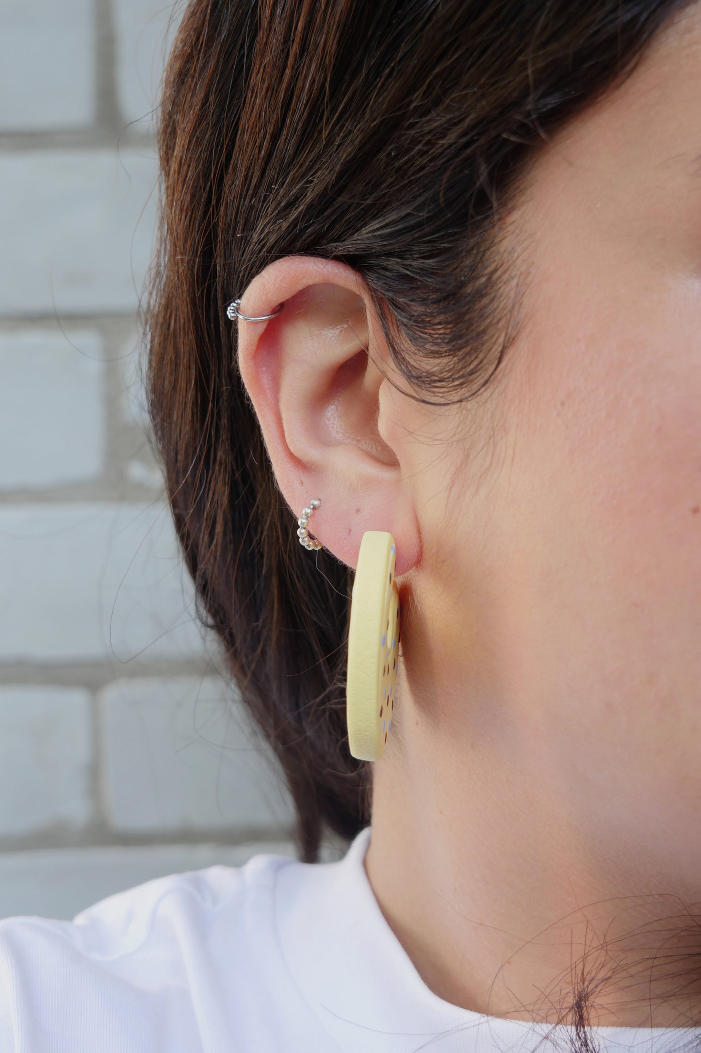 Boucles d'oreilles - Créoles à pois | Collection Berta