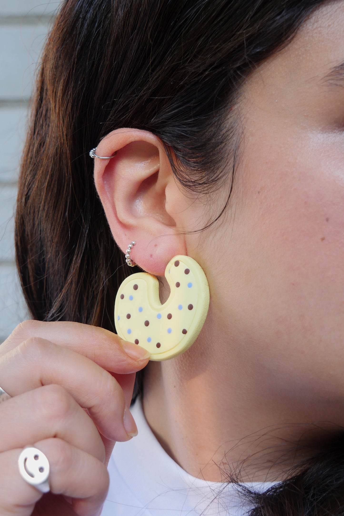 Boucles d'oreilles - Créoles à pois | Collection Berta