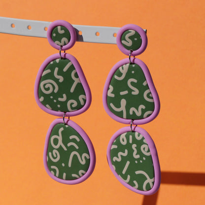 Boucles d'oreilles argile polymère - Doodle vert & rose  | Collection Millie