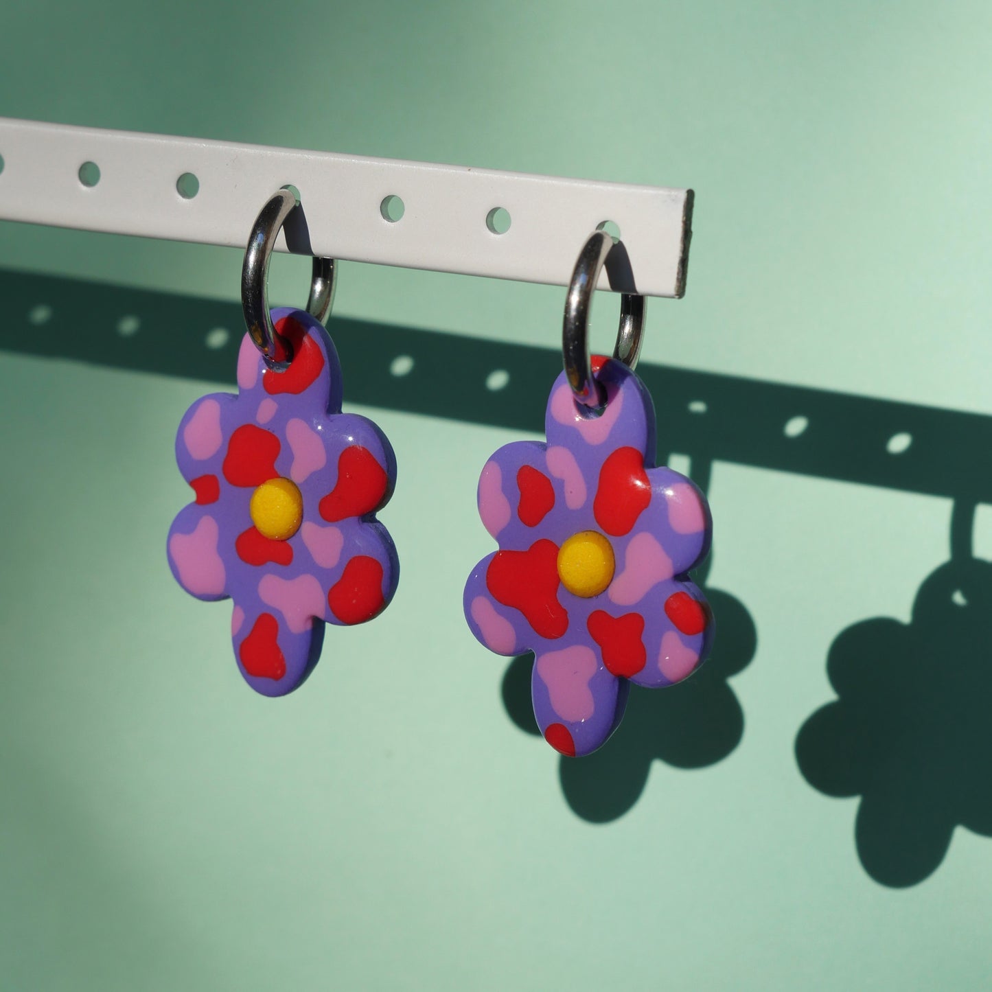 Boucles d'oreilles argile polymère - Créole fleur | Collection Millie