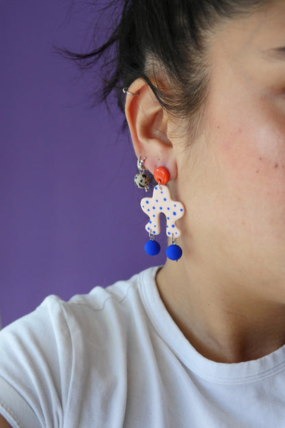 Boucles d'oreilles Arch pois bleu | Collection Huguette