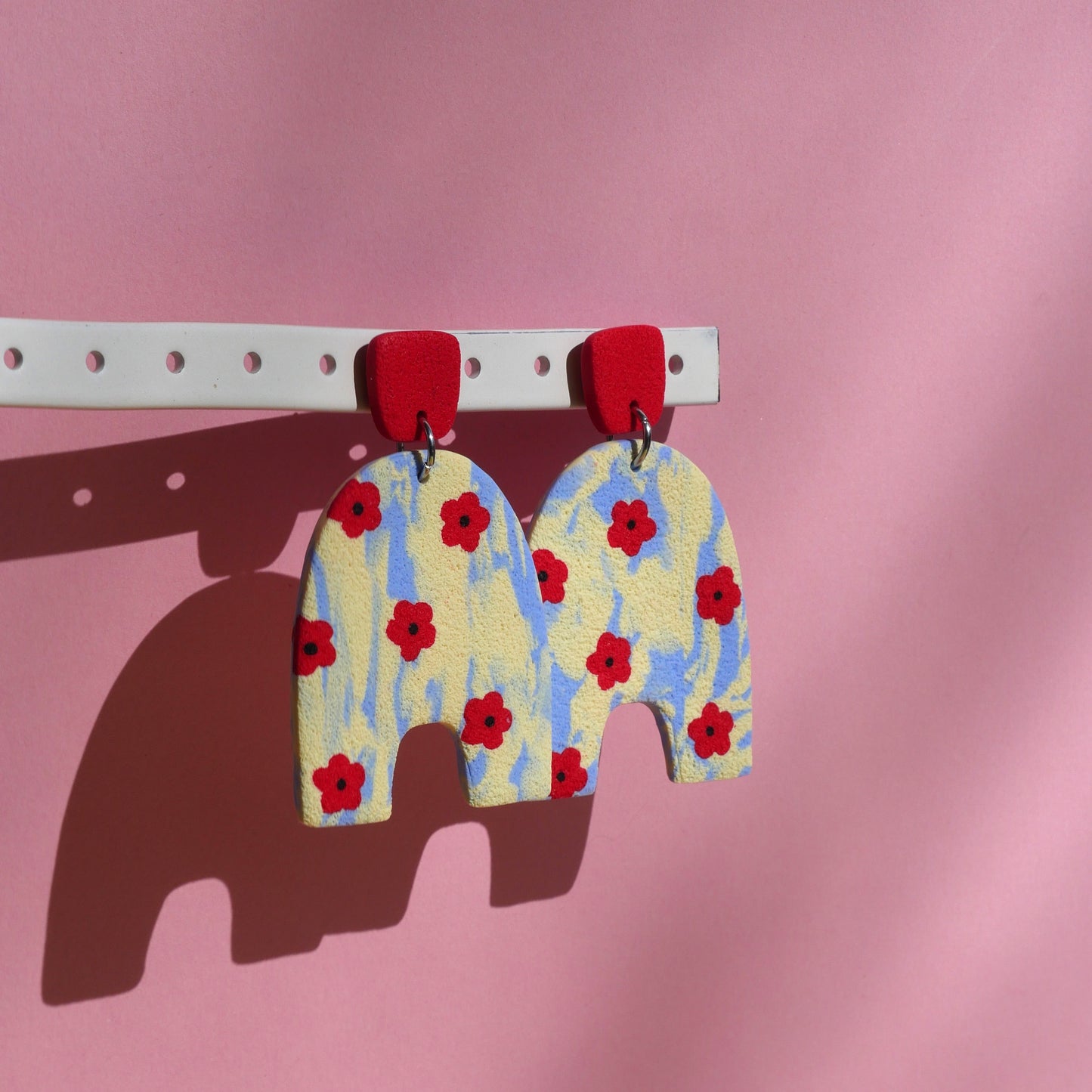 Boucles d'oreilles Arch fleur rouge | Collection Huguette