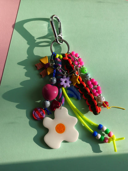 Bijou de sac - Porte-clé grigri unique charms en argile polymère colorée avec perles et chaînes | Accessoires